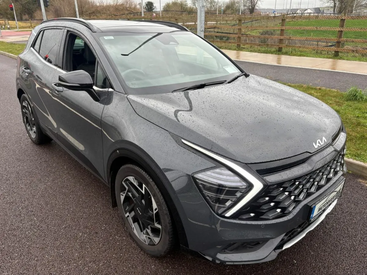 Kia Sportage 1.6D GT LINE , **WARRANTY TILL 2032** - Image 3