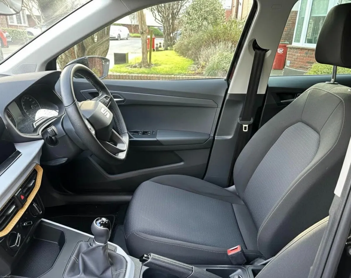 2022 (222) SEAT Arona 1.0TSI 110hp SE - Image 2