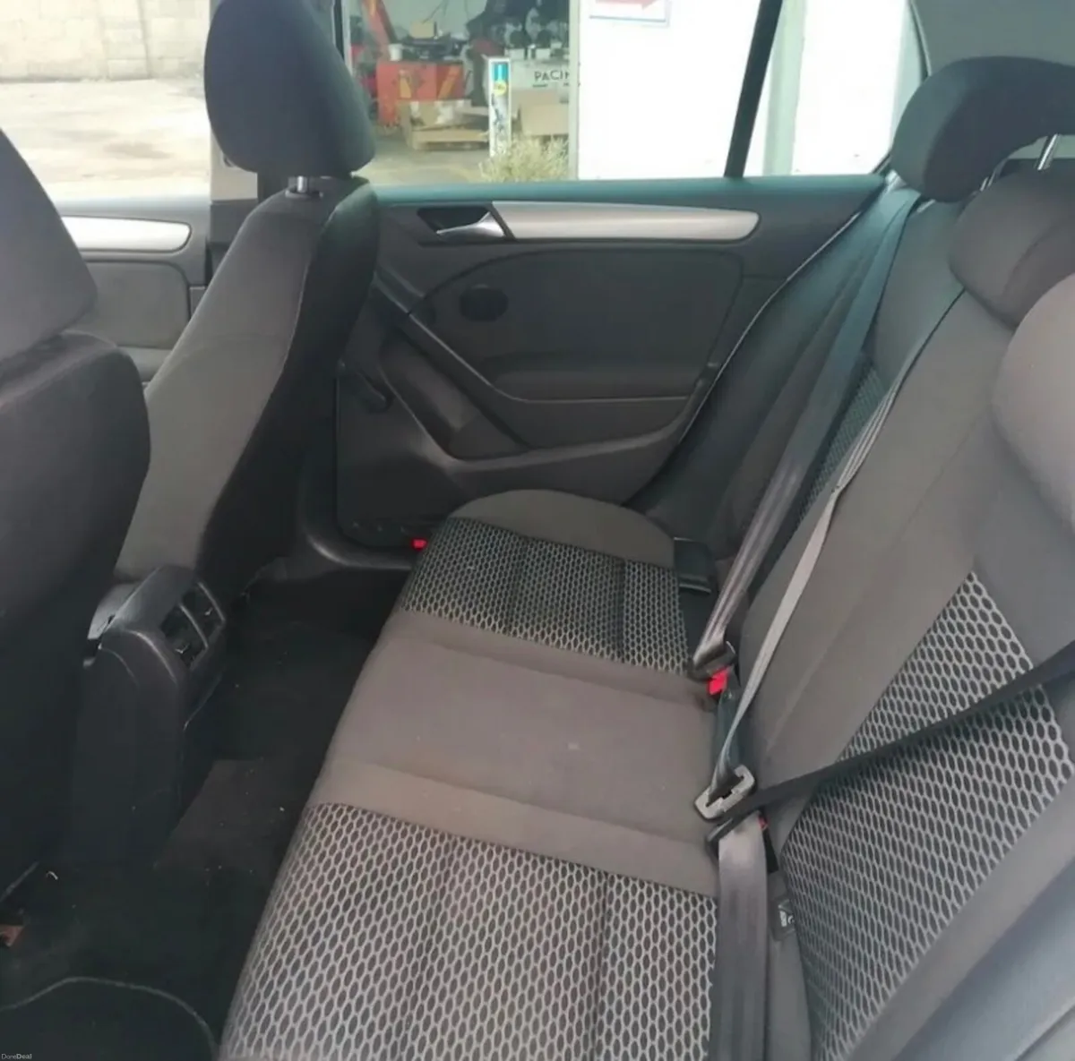 Volkswagen Golf 2011 - Image 4