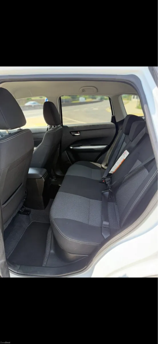 Suzuki vitara 1.4 petrol low mileage - Image 4