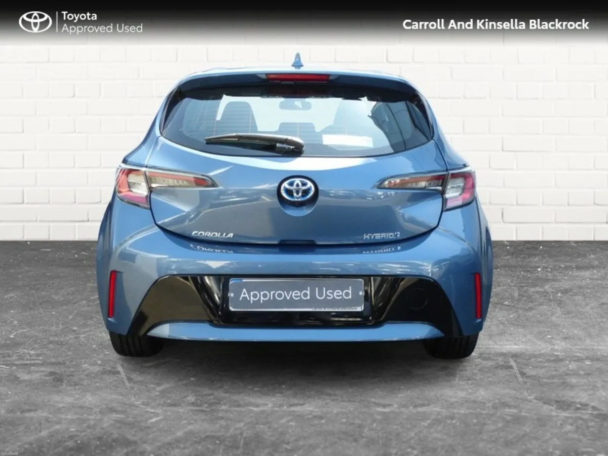 Toyota Corolla Hybrid Luna HB - Image 4