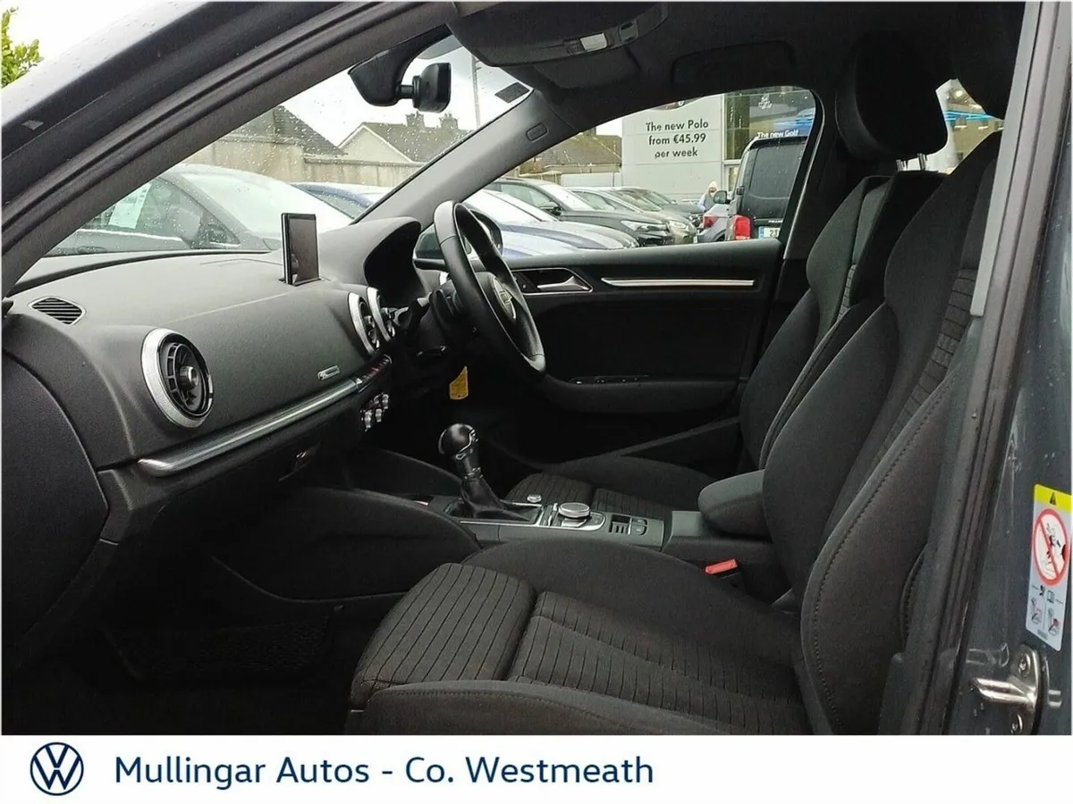 Audi A3 1.6TDI 116 S-Tronic Attraction - Image 4