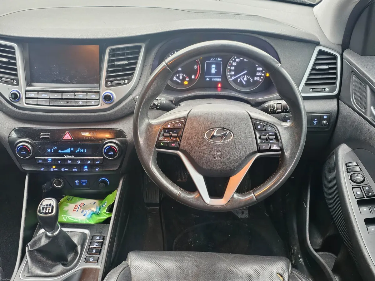 Hyundai Tucson 2017 diesel €8900 no offers - Image 2