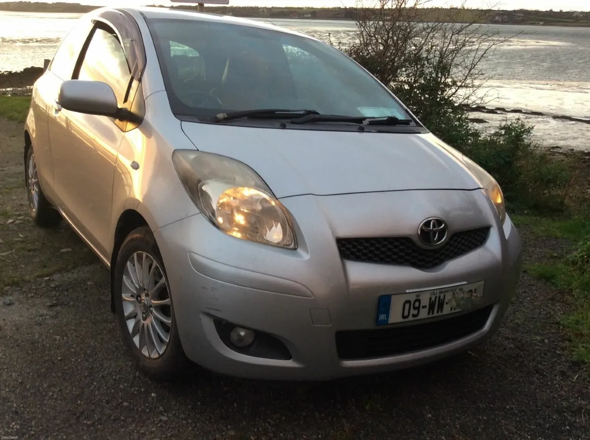 Toyota Yaris 2009 - Image 1