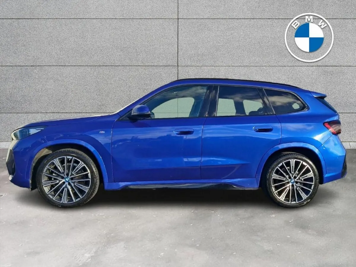 BMW iX1 xDrive30 M Sport - Image 4
