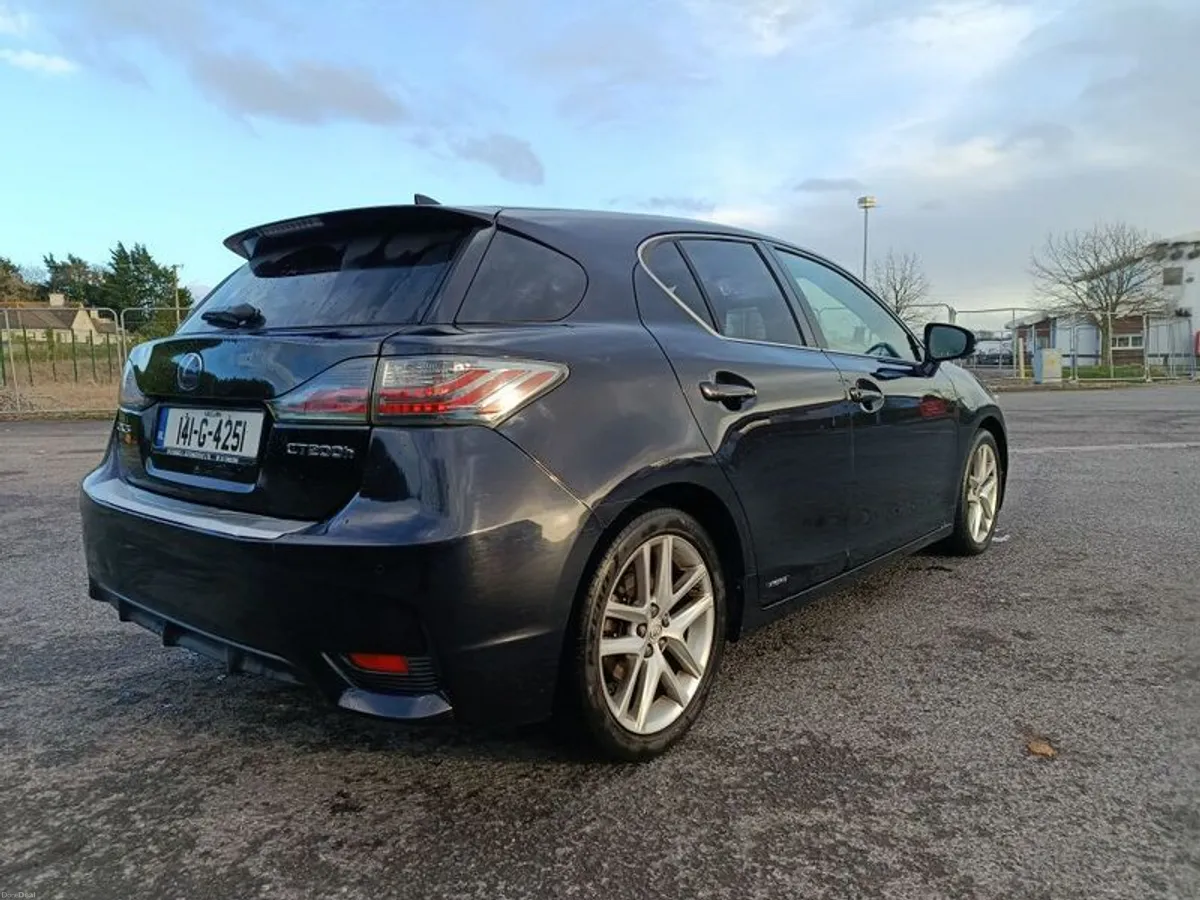 2014 Lexus CT200h hybrid NCT and Tax - Image 4