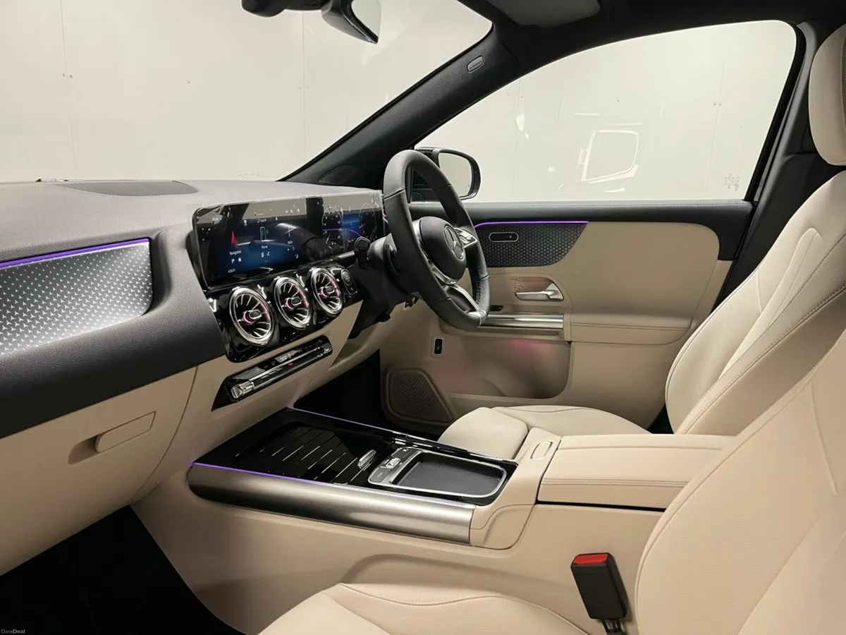 Mercedes-Benz GLA 180 Progressive - High Spec Demo - Image 6