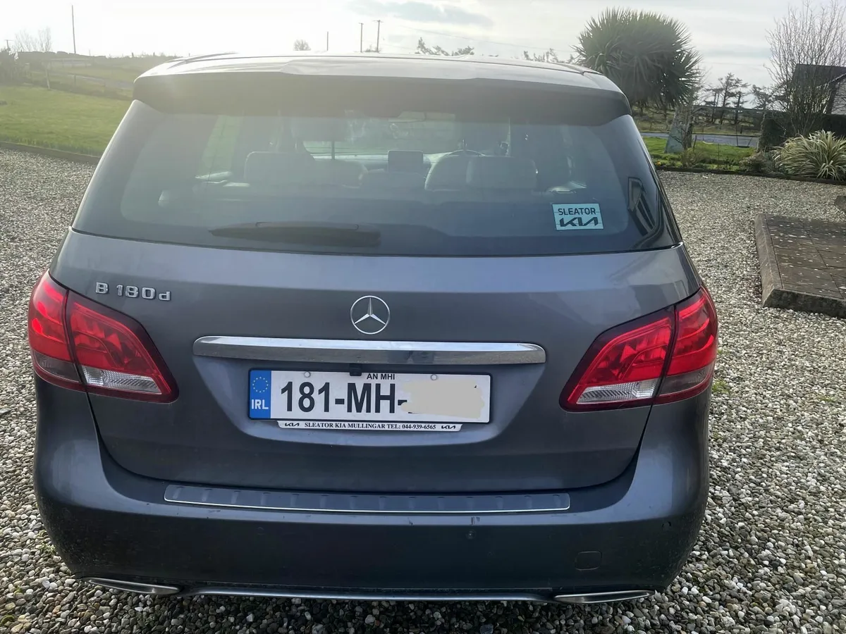 Mercedes-Benz B-Class 2018 - Image 3