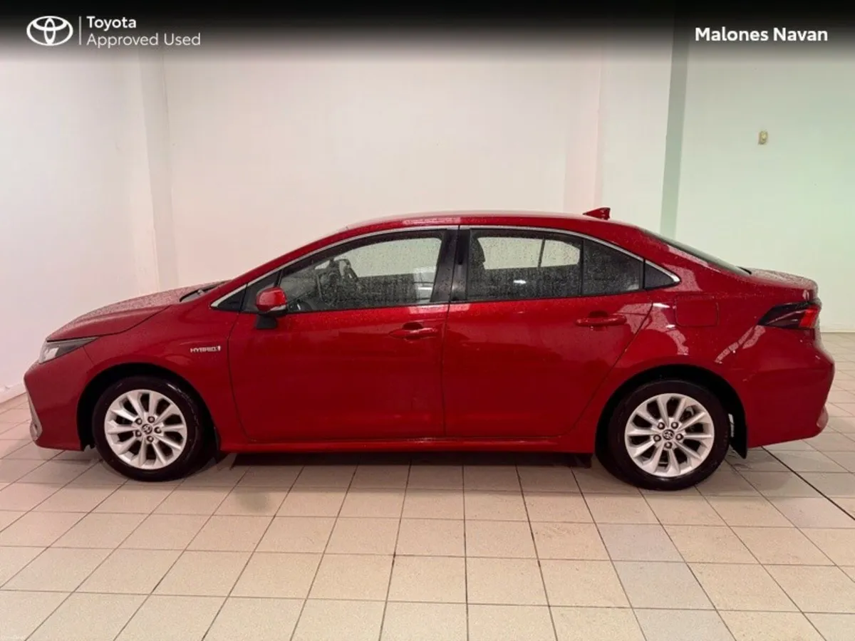 Toyota Corolla COROLLA HYB LUNA SALOON - Image 3