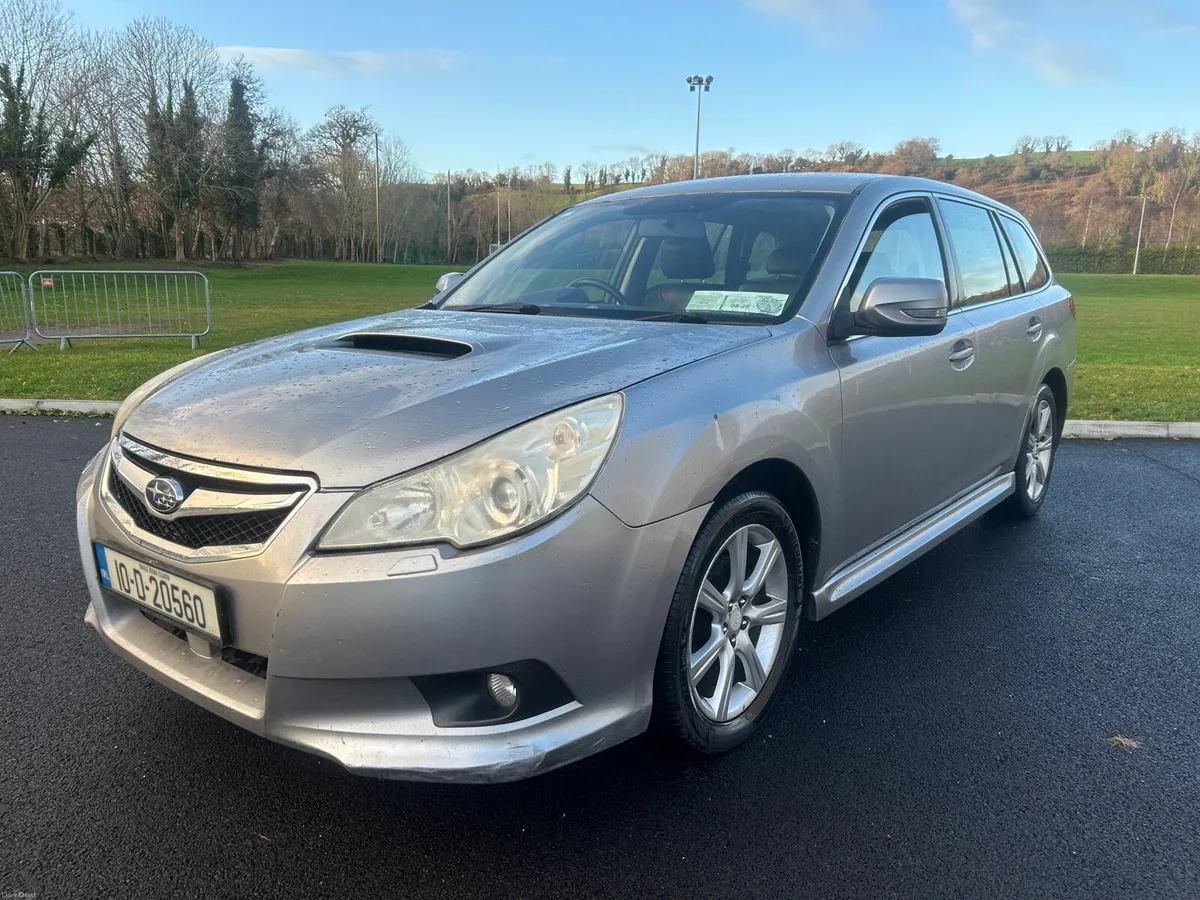 2010 Subaru Legacy.. 4x4.. Long NCT & Tax - Image 1
