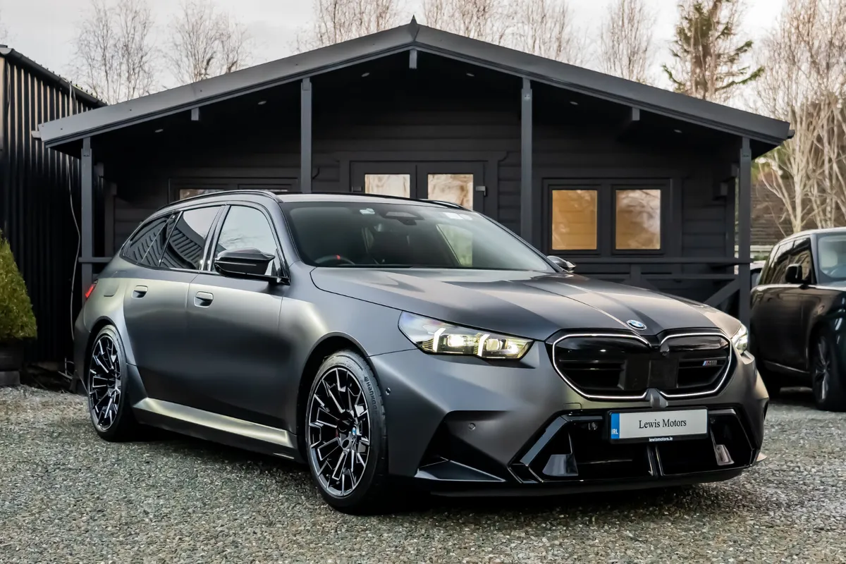2025 BMW M5 Touring, IRISH CAR, 727BHP HIGH SPEC - Image 1
