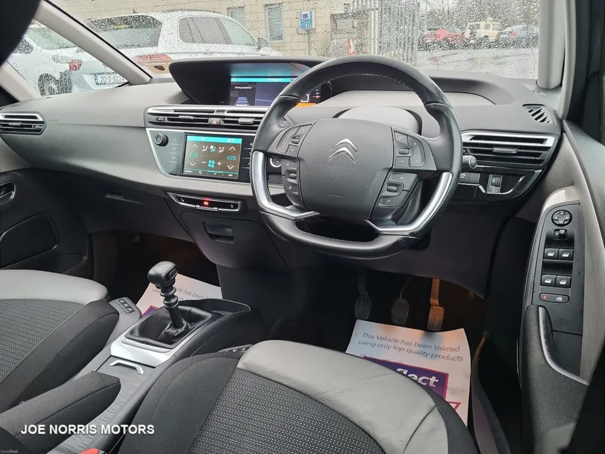 Citroen C4 Spacetourer GR STOURER 1.2 PTECH TCH ED - Image 6