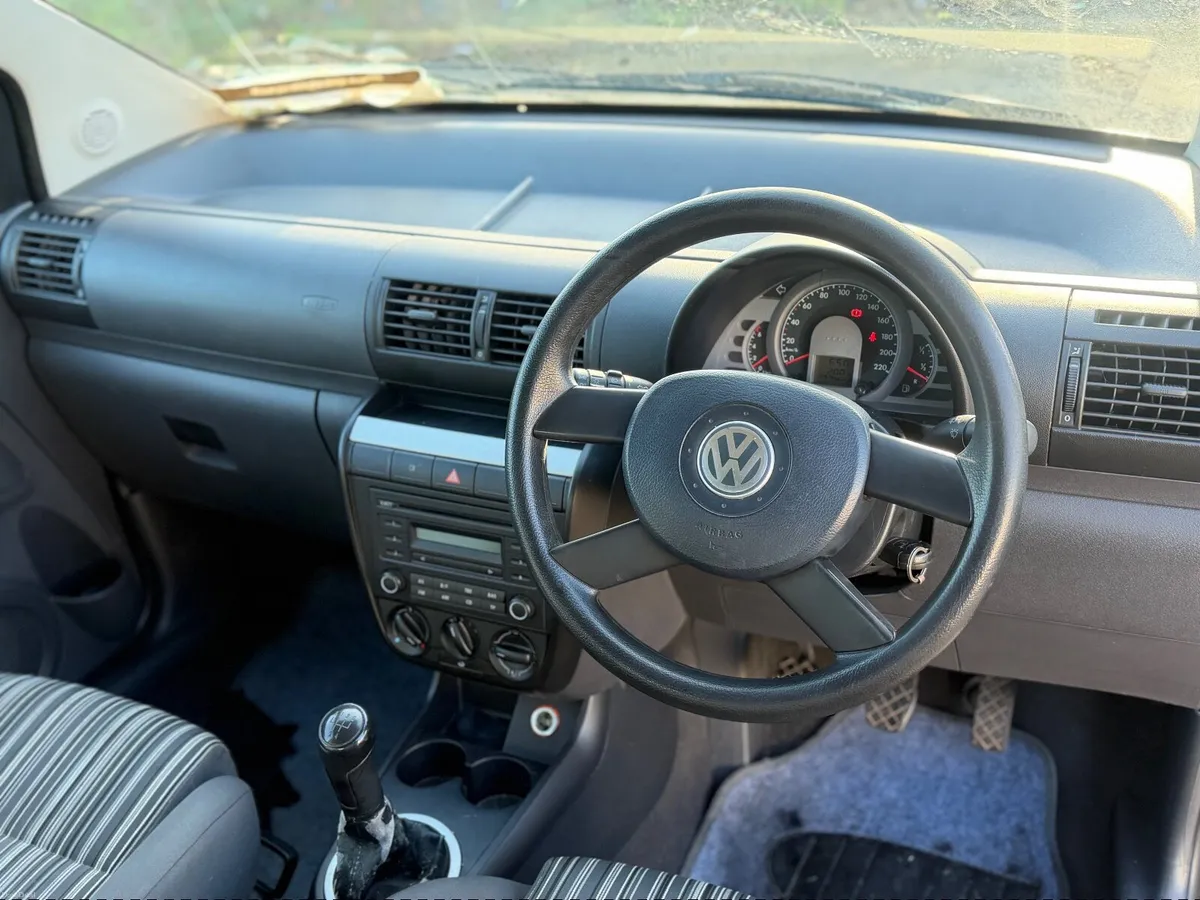 Volkswagen Fox 2006 - Image 2