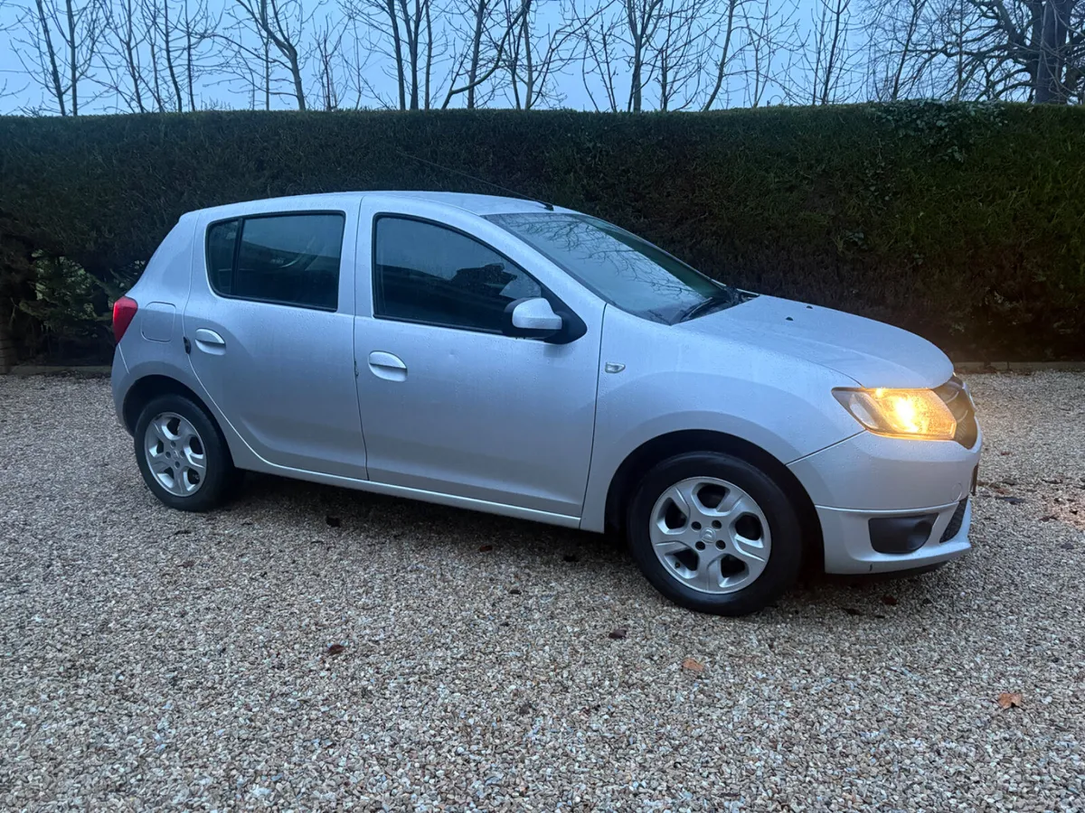 Dacia Sandero 2013 - Image 1