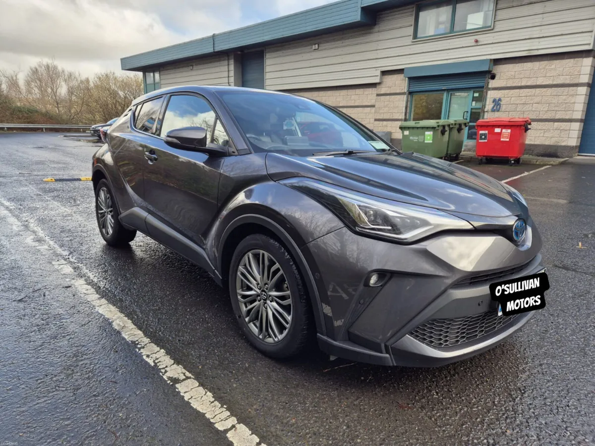 TOYOTA C-HR / 2023 / 1.8 HYBRID / AUTOMATIC - Image 3
