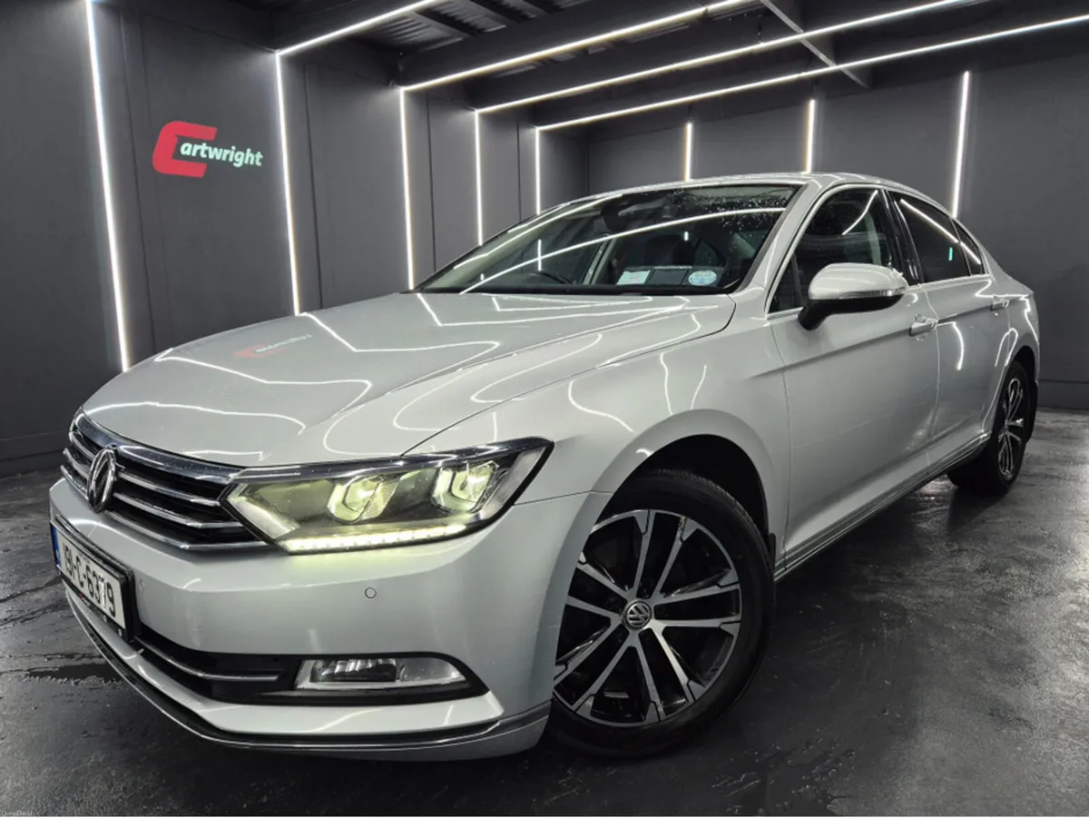 Volkswagen Passat HIGHLINE 2.0 TDI MANUAL 6SPEED F - Image 1
