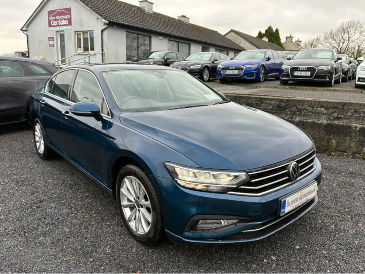 Volkswagen Passat BUSINESS 2.0 TDI AUTO (CAMERA) - Image 1