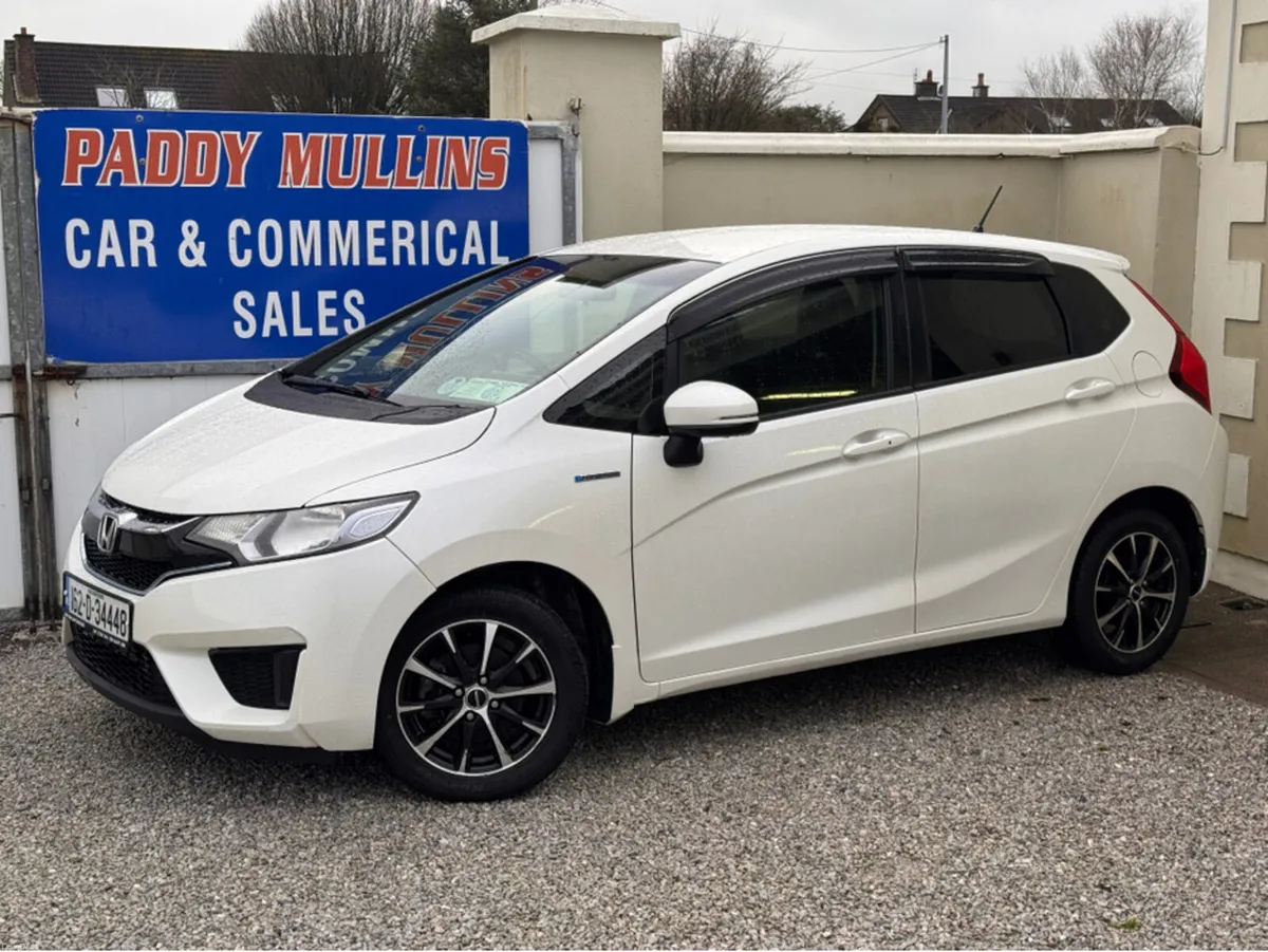 Honda Fit DAA-GP5 HYBRID 5DR AUTO - Image 3