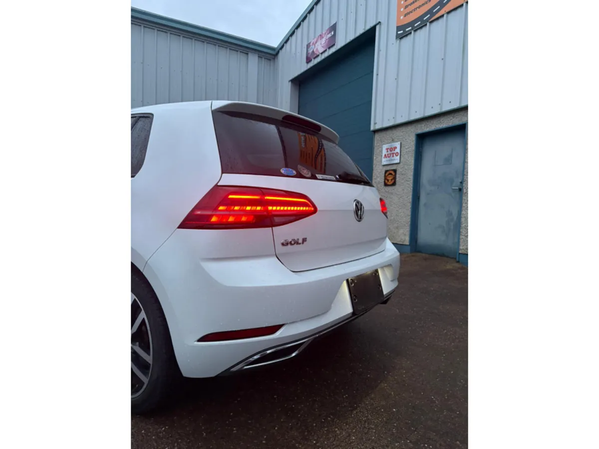 Volkswagen Golf 2019 GOLF - Image 3