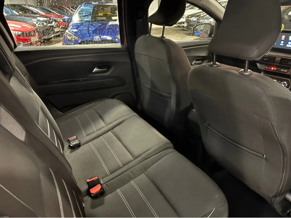 Dacia Jogger COMFORT TCE 110 5DR 7 Seater - Image 2