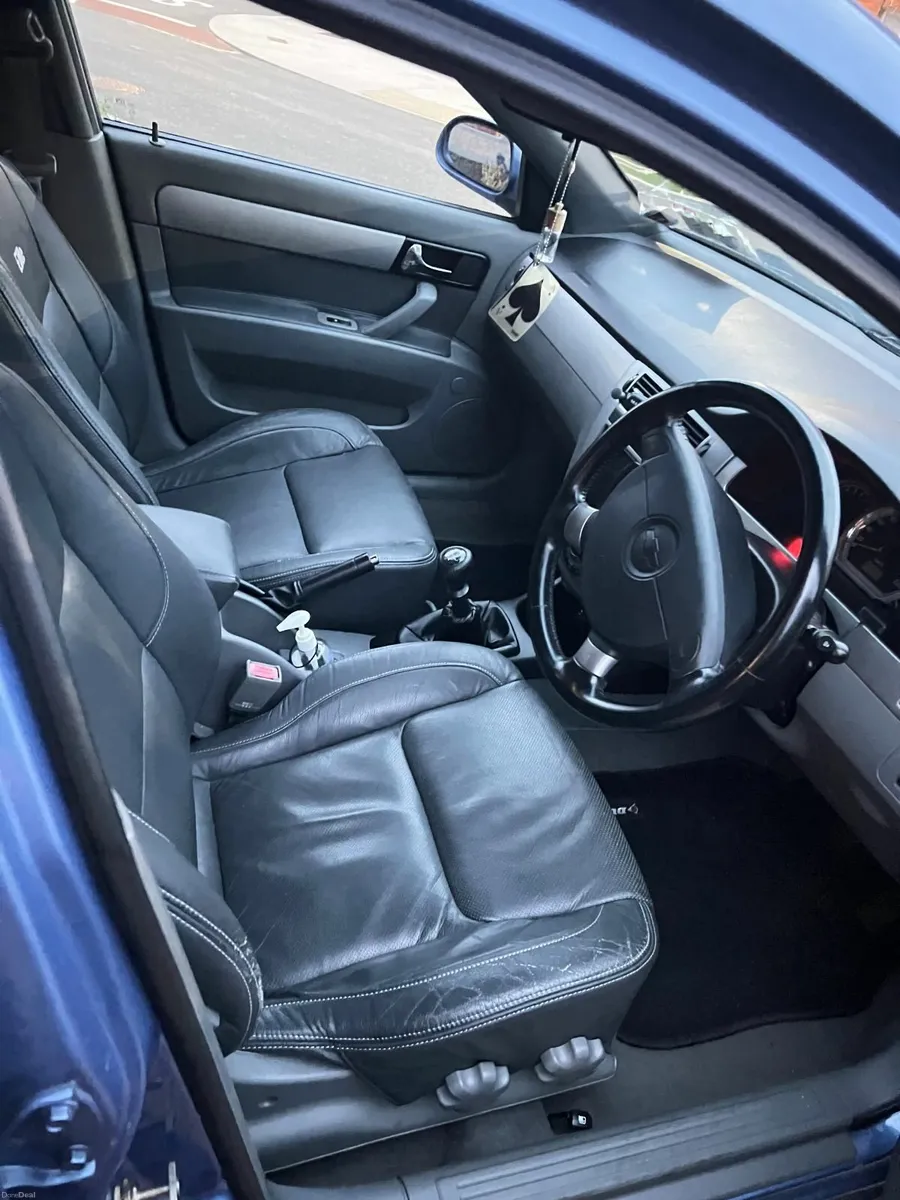 Chevrolet Lacetti 2011 - Image 3