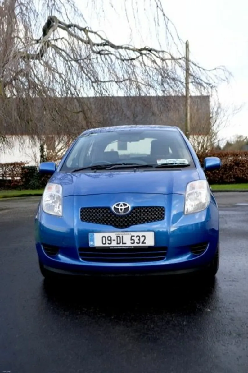 Toyota Yaris 2009 - Image 1