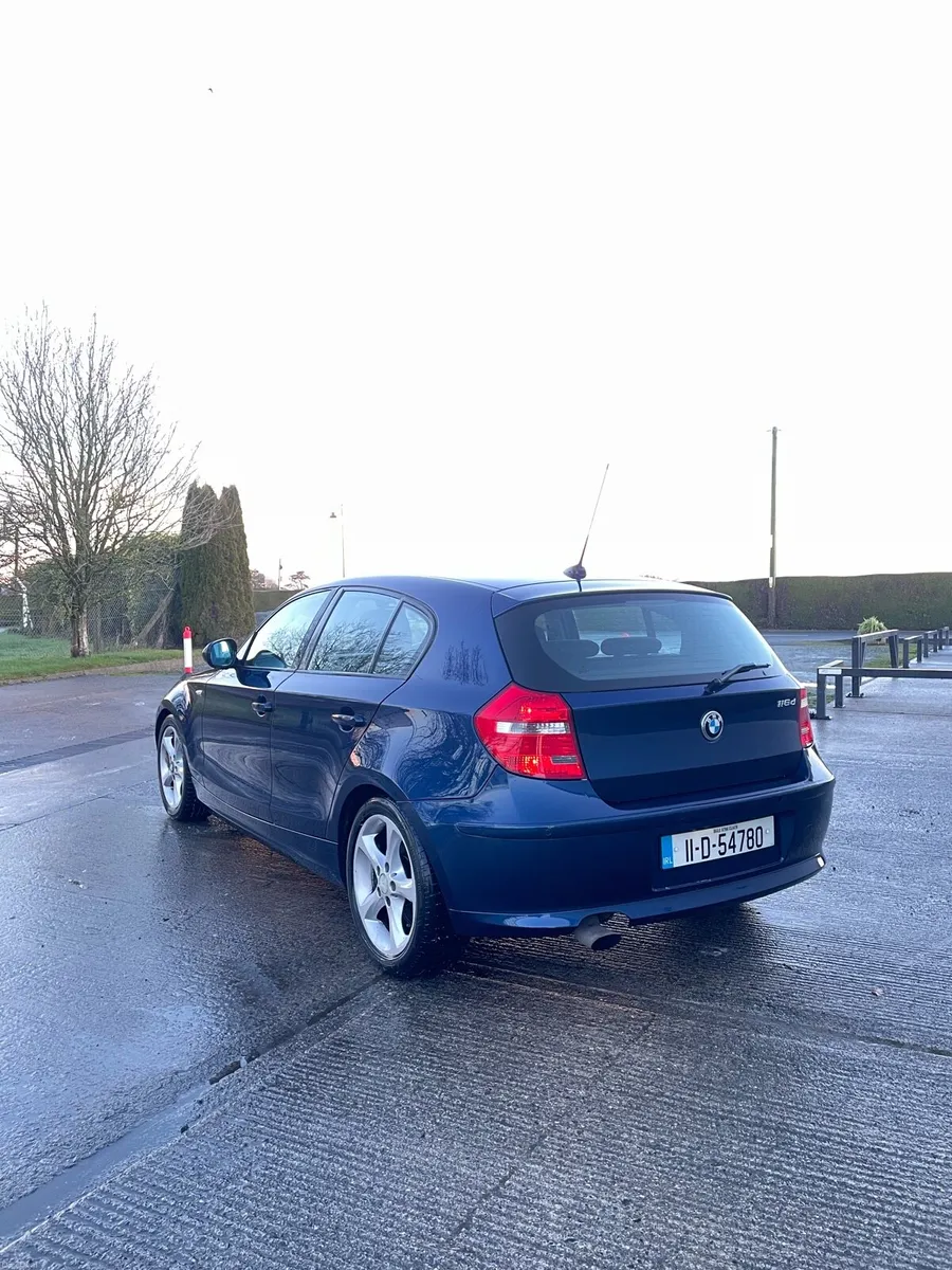 1-Series BMW - Image 4