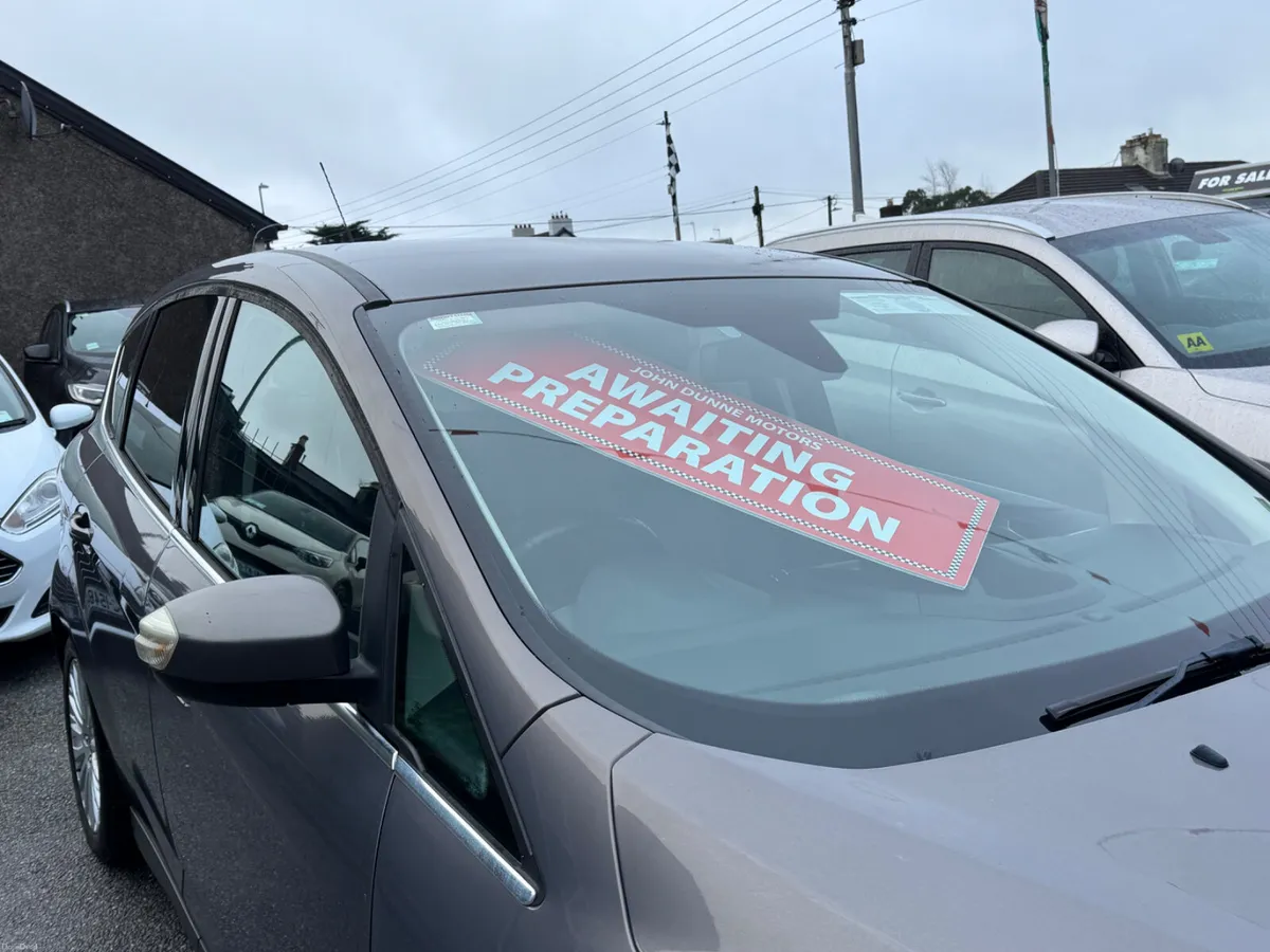 Ford C-Max Titanium Ideal family car - Image 4