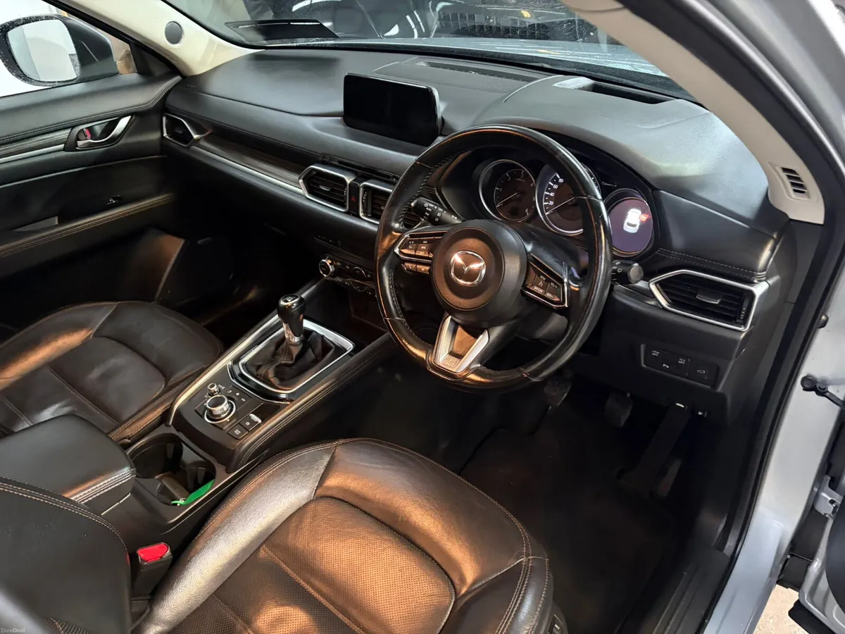 Mazda CX-5 2019. 2.2D. PLATINUM - Image 4