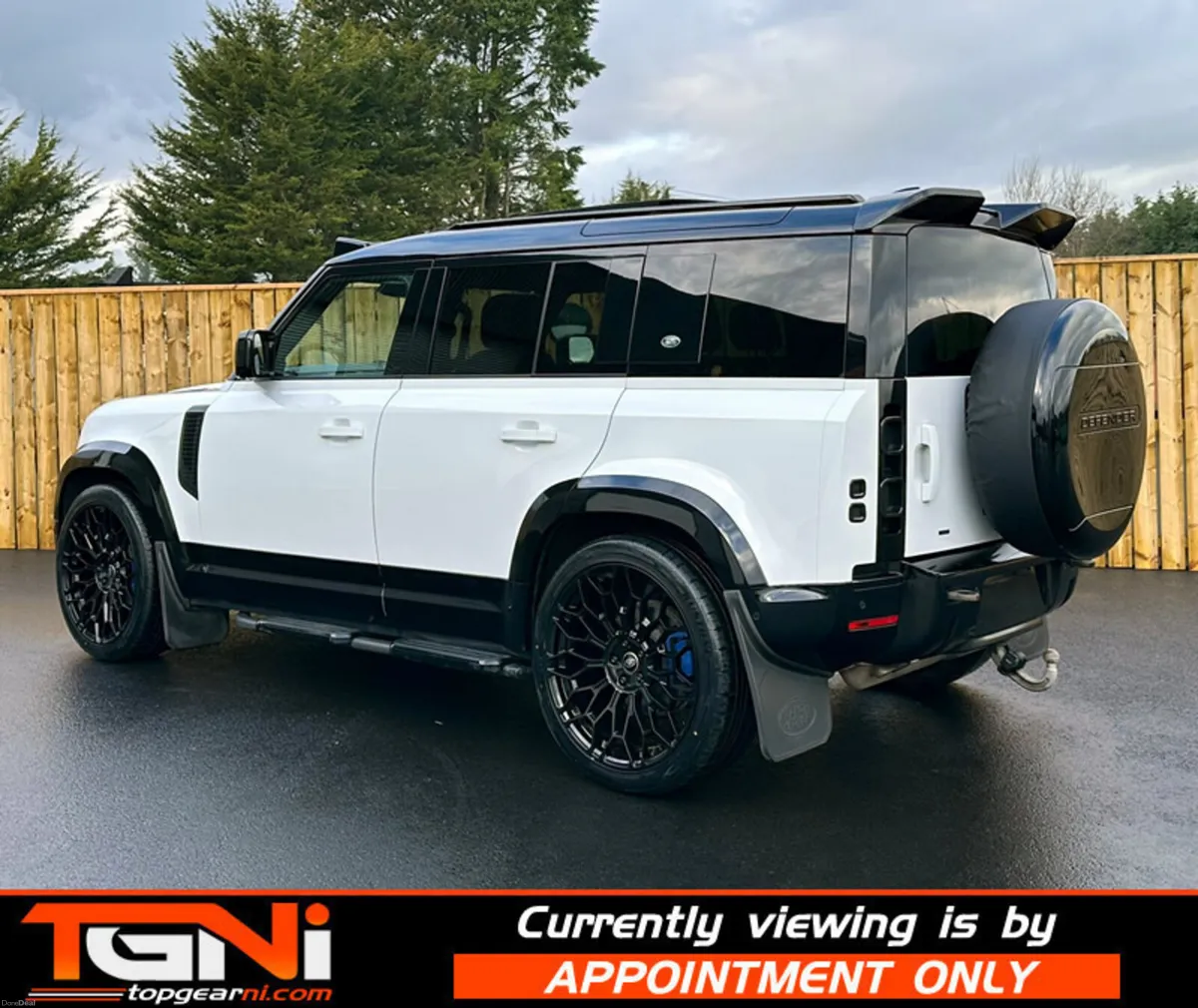 Sep 2022 Land Rover Defender D300 X-Dynamic HSE - Image 2