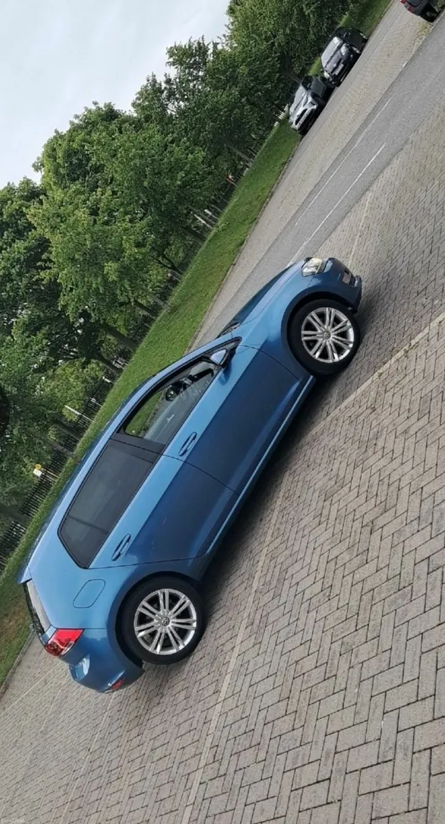 Volkswagen Golf 2013 - Image 2