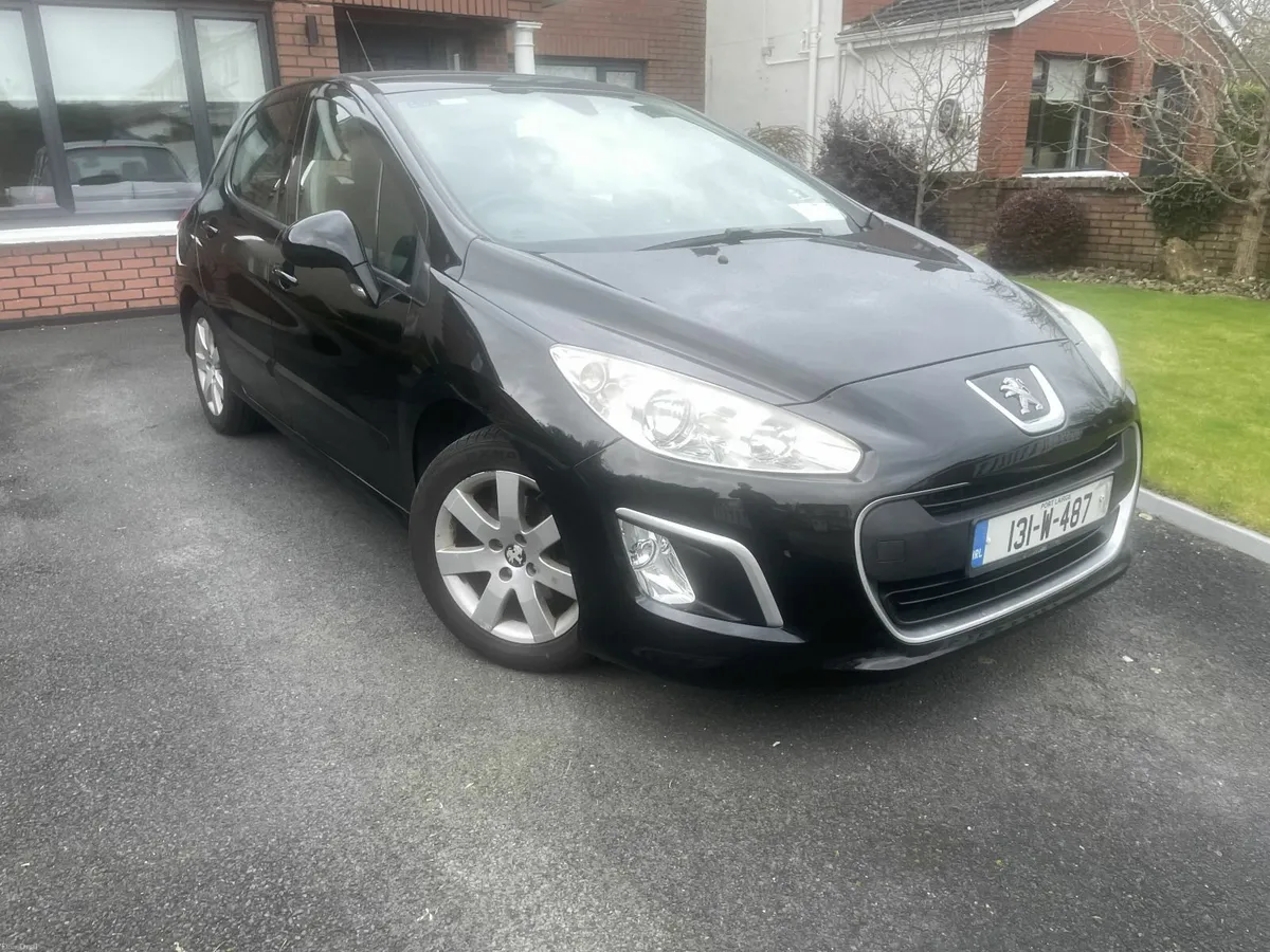 Peugeot 308 1.6 HDI Access Plus (2013) - Image 2