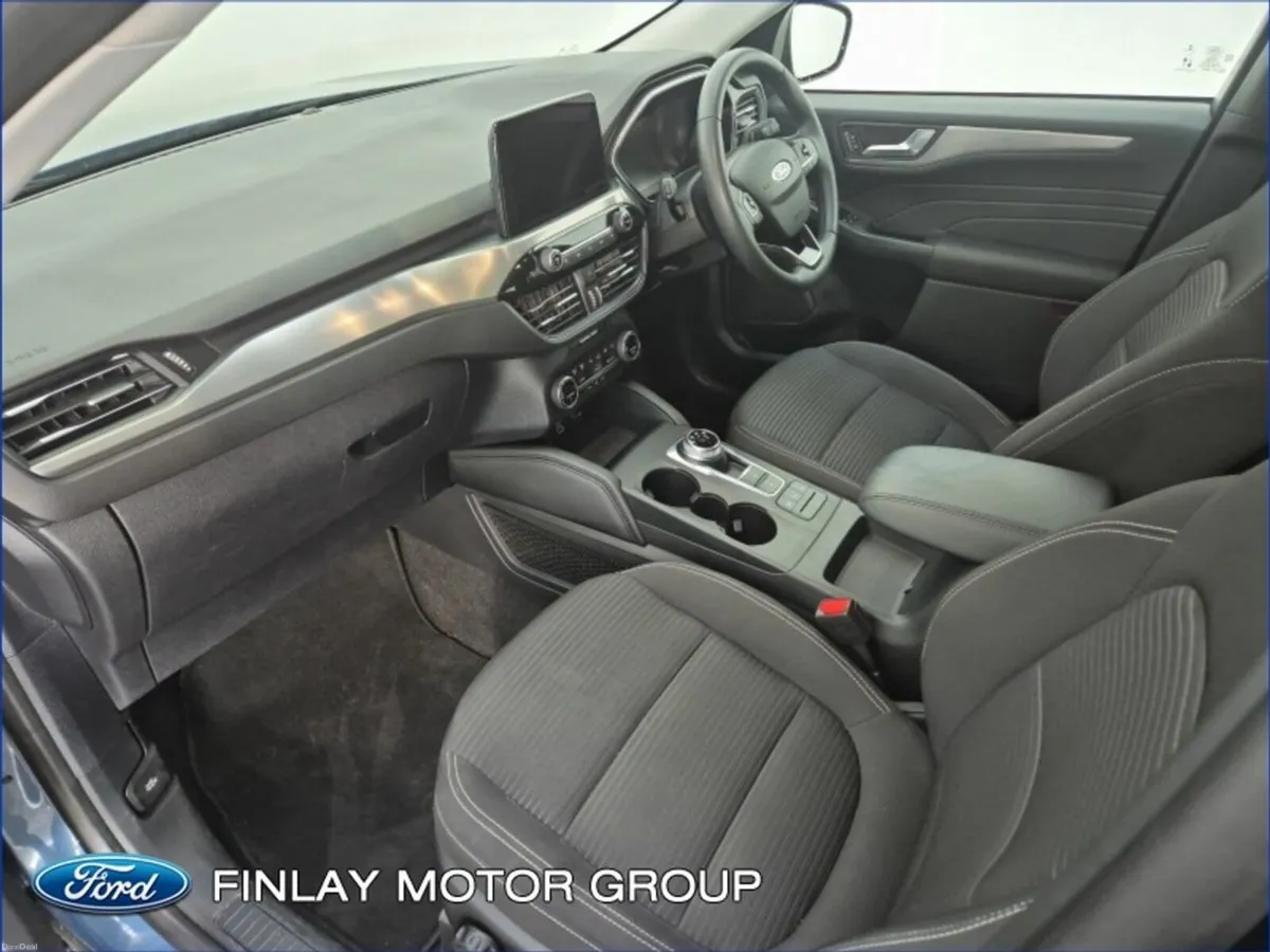 Ford Kuga 2.5 PLUG-IN HYBRID Titanium - Image 4