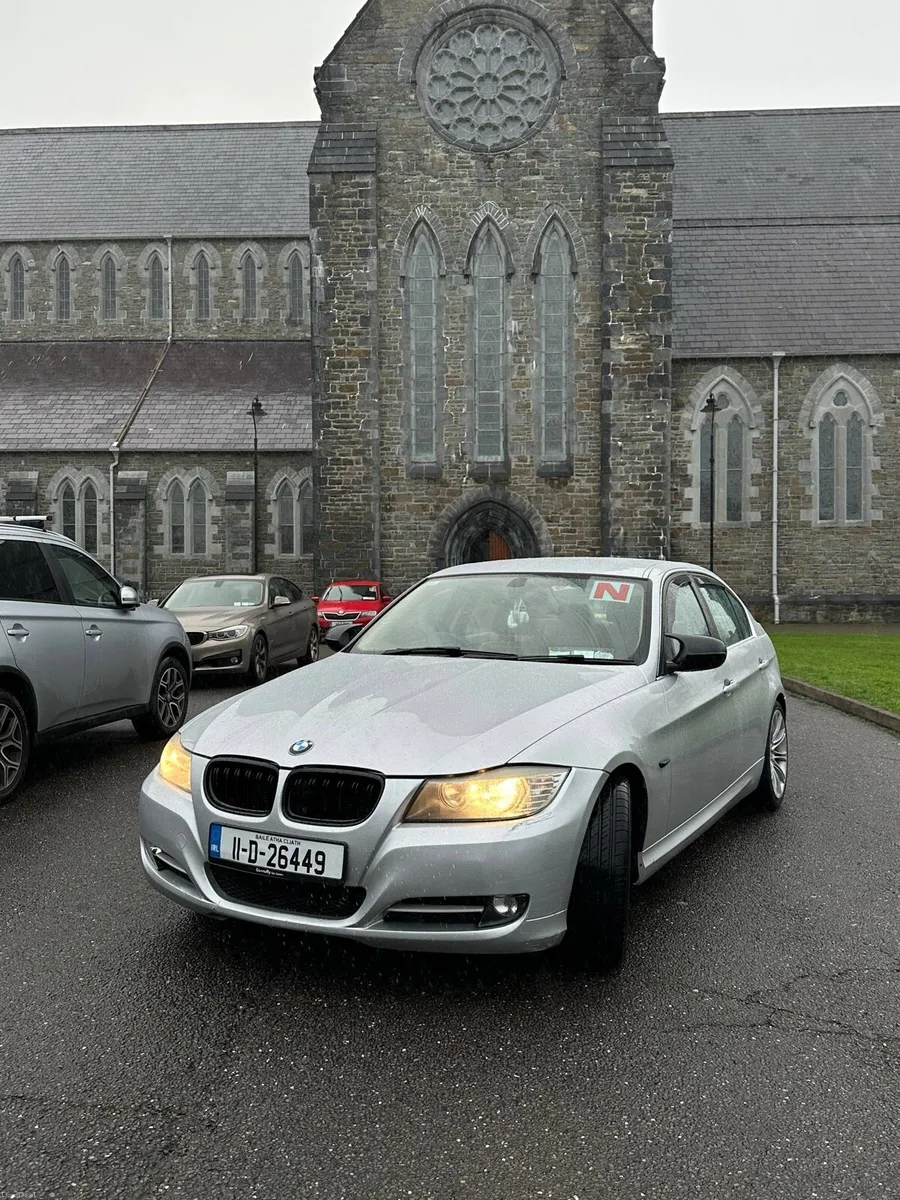 BMW E90 320d - Image 1