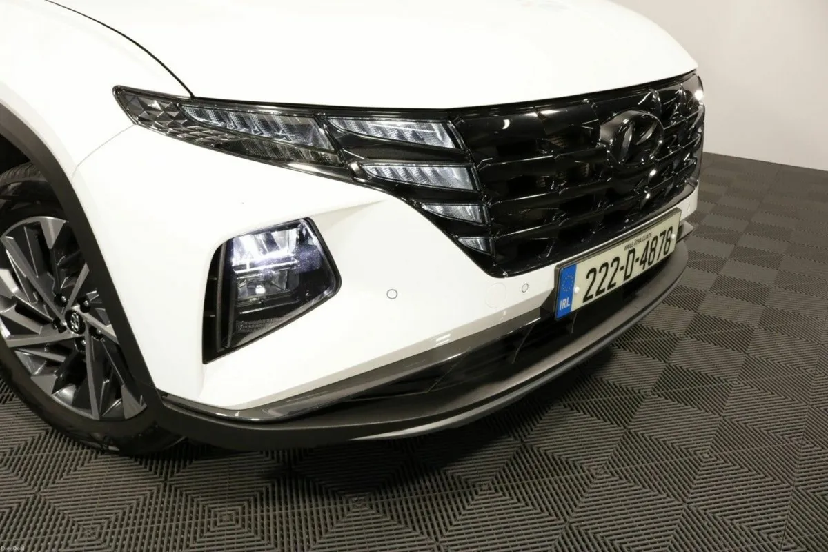 Hyundai Tucson EXECUTIVE PLUS 1.6L DIESEL SUV - Image 3