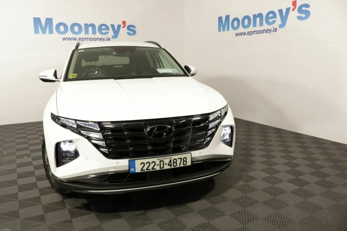 Hyundai Tucson EXECUTIVE PLUS 1.6L DIESEL SUV - Image 2