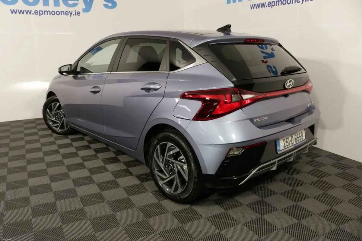 Hyundai i20 AUTOMATIC DELUXE PLUS 1.0L PETROL HATC - Image 4