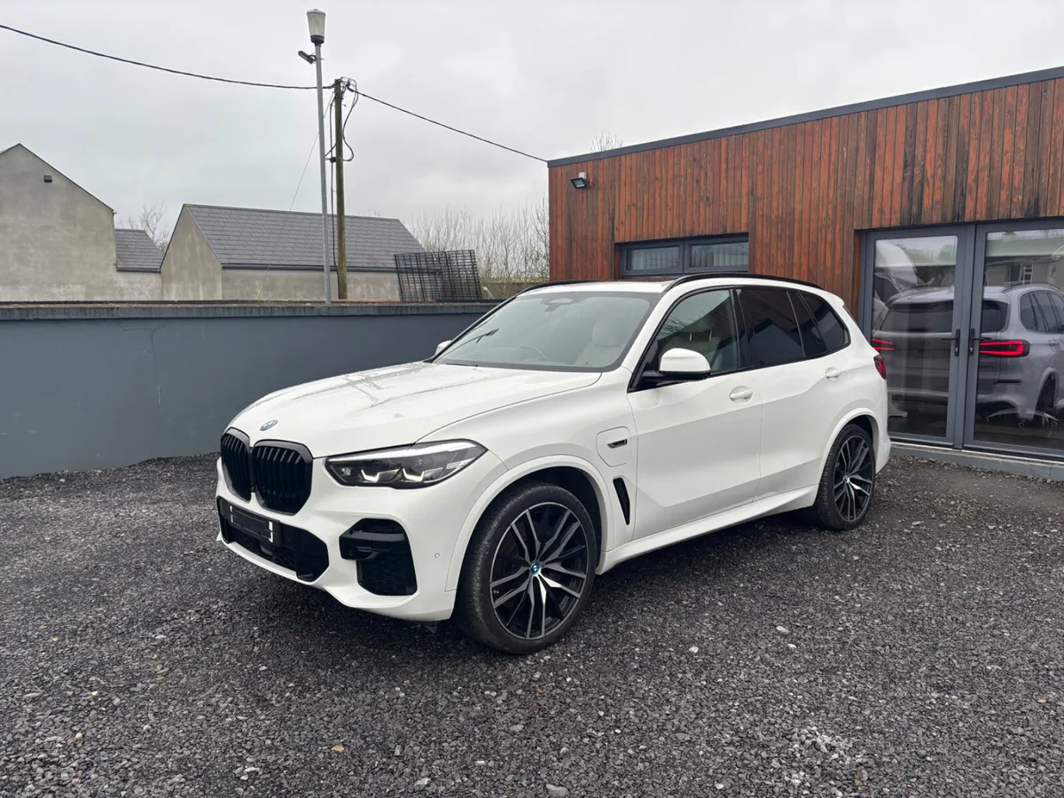 BMW X5 2022 - Image 1