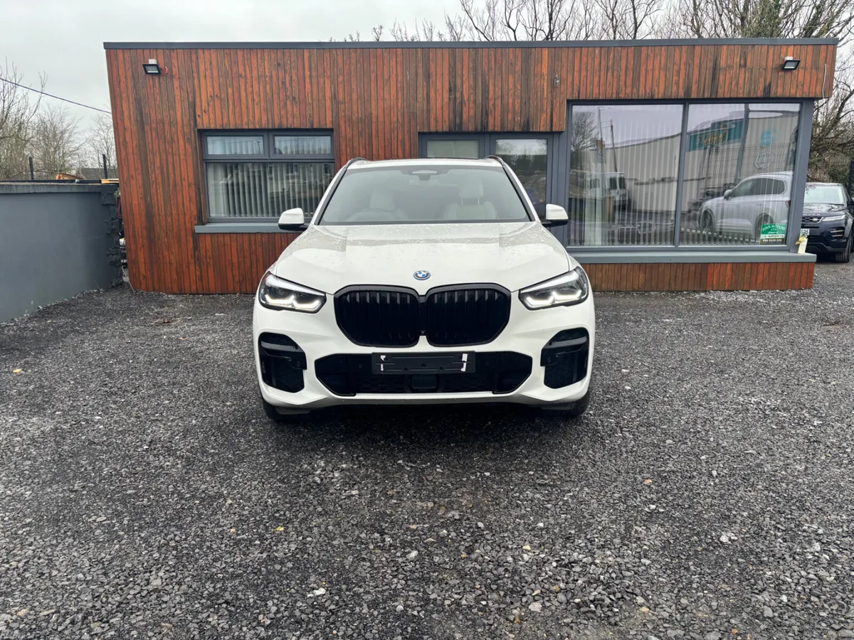 BMW X5 2022 - Image 2