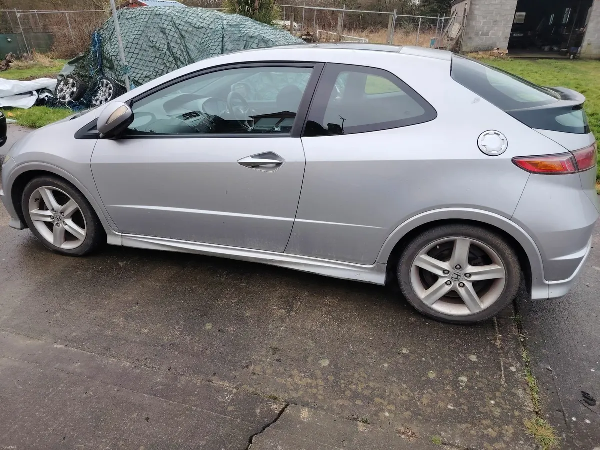 Honda Civic 2008 - Image 2