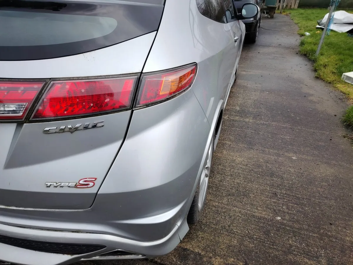 Honda Civic 2008 - Image 1