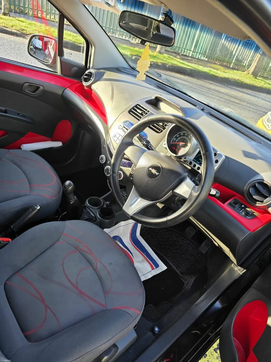 Chevrolet Spark 2011 - Image 2