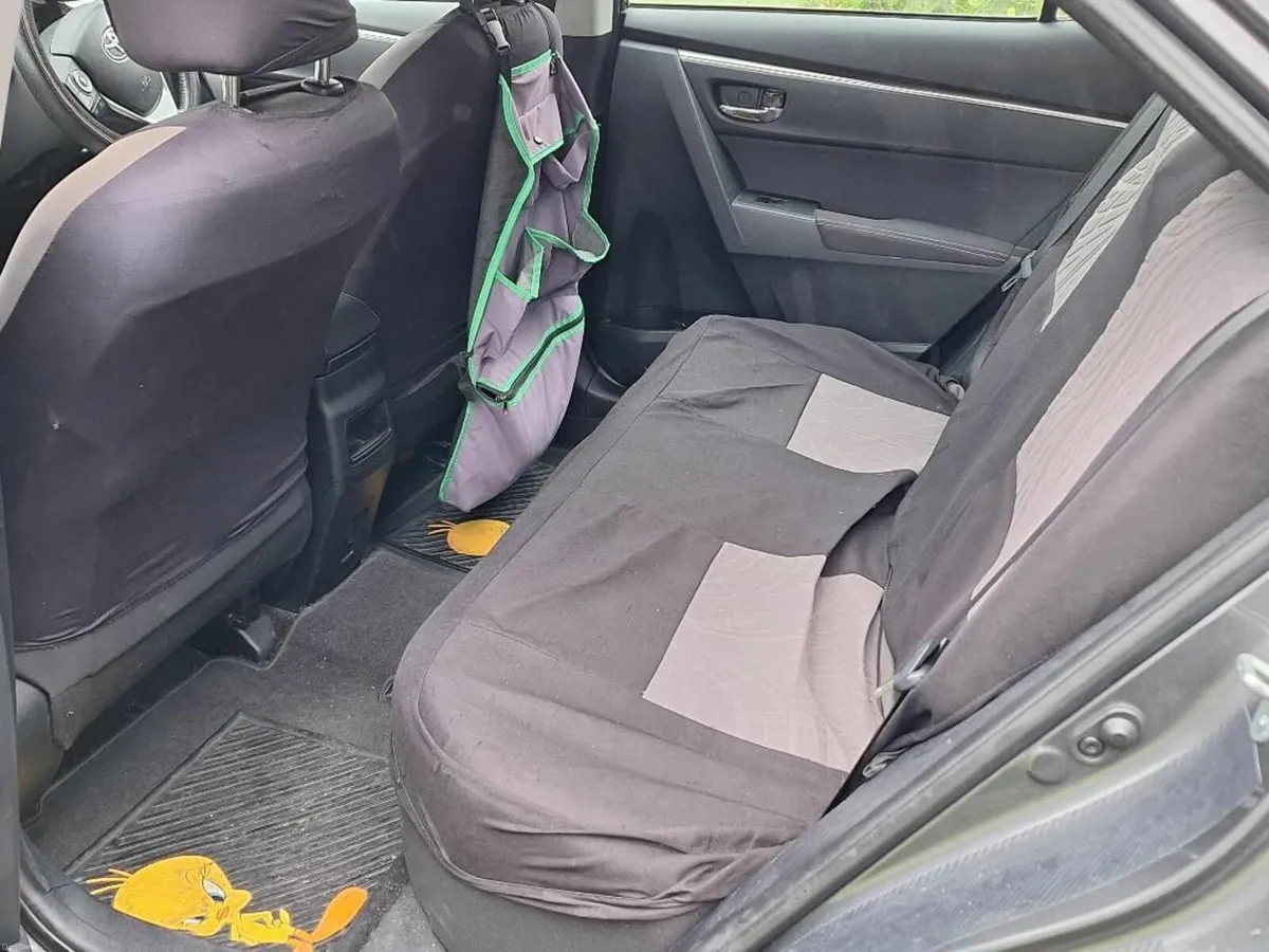 Toyota Corolla 2015 - Image 1