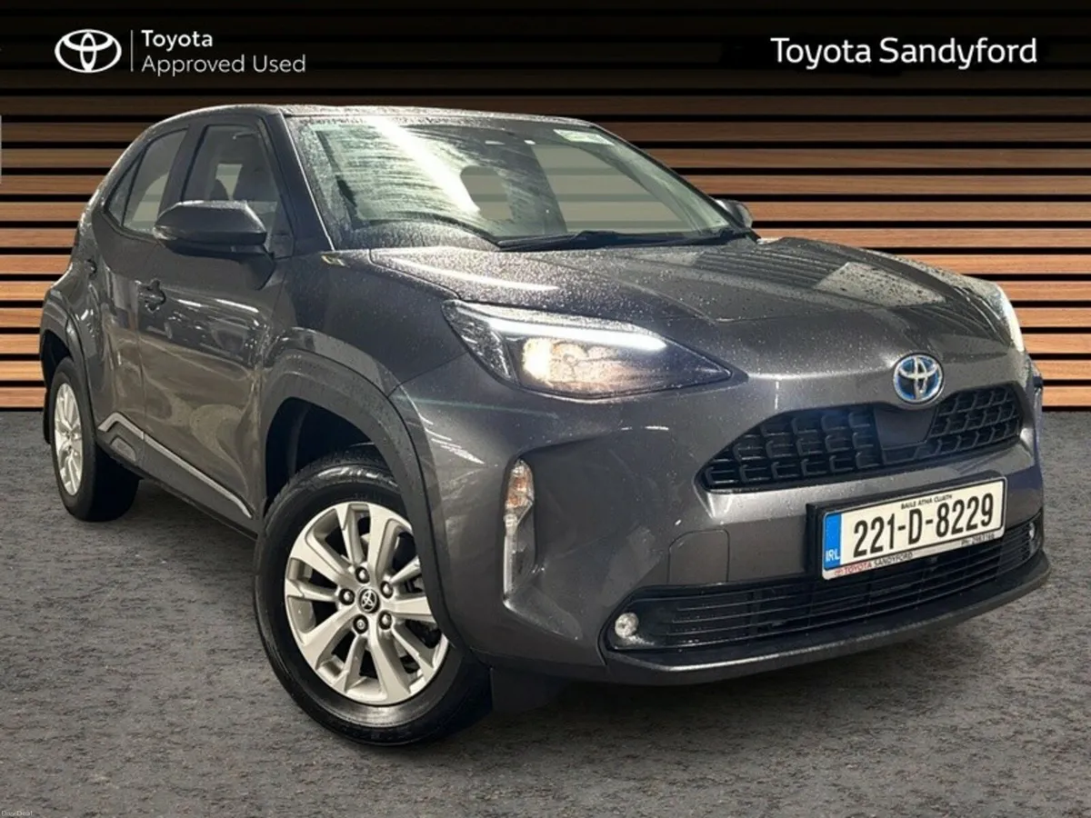 Toyota Yaris Cross LUNA HYBRID AUTOMATIC // REAR C - Image 1