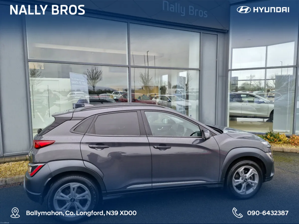 Hyundai KONA KAUAI EXECUTIVE 5DR - Image 2