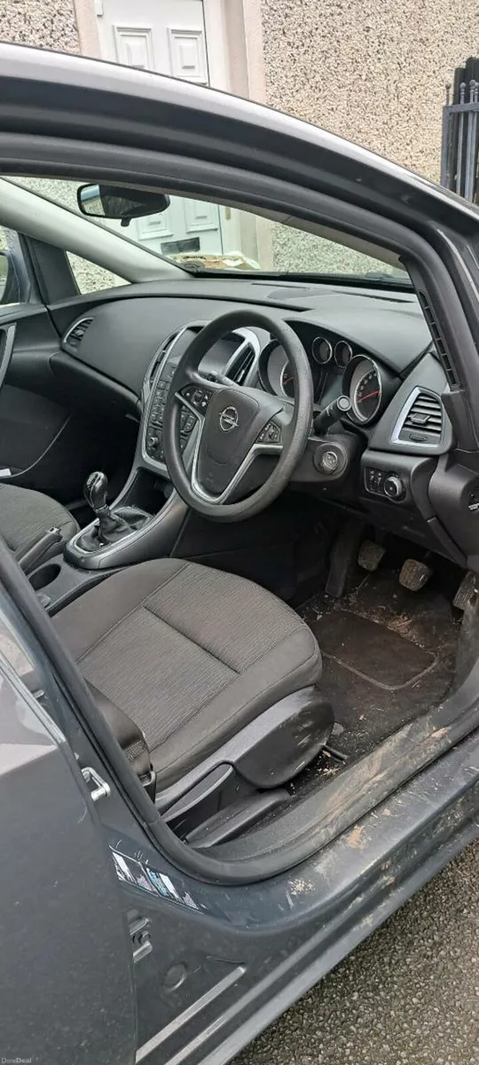 Opel Astra - Image 2