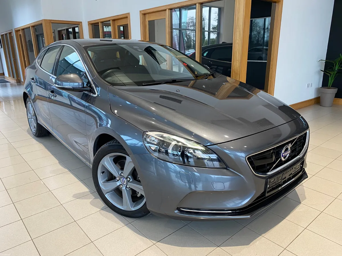 Volvo V40 2014 Polestar - Image 1