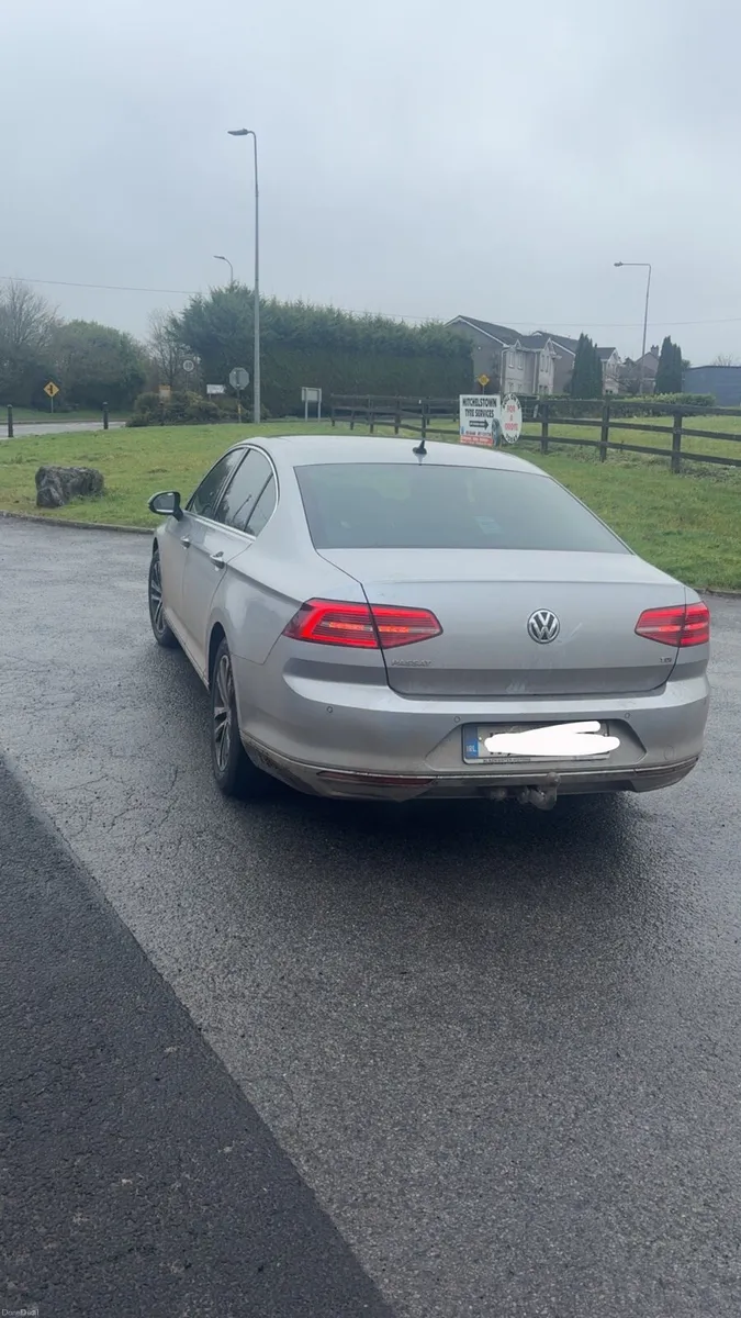 Passat 172 grey - Image 1