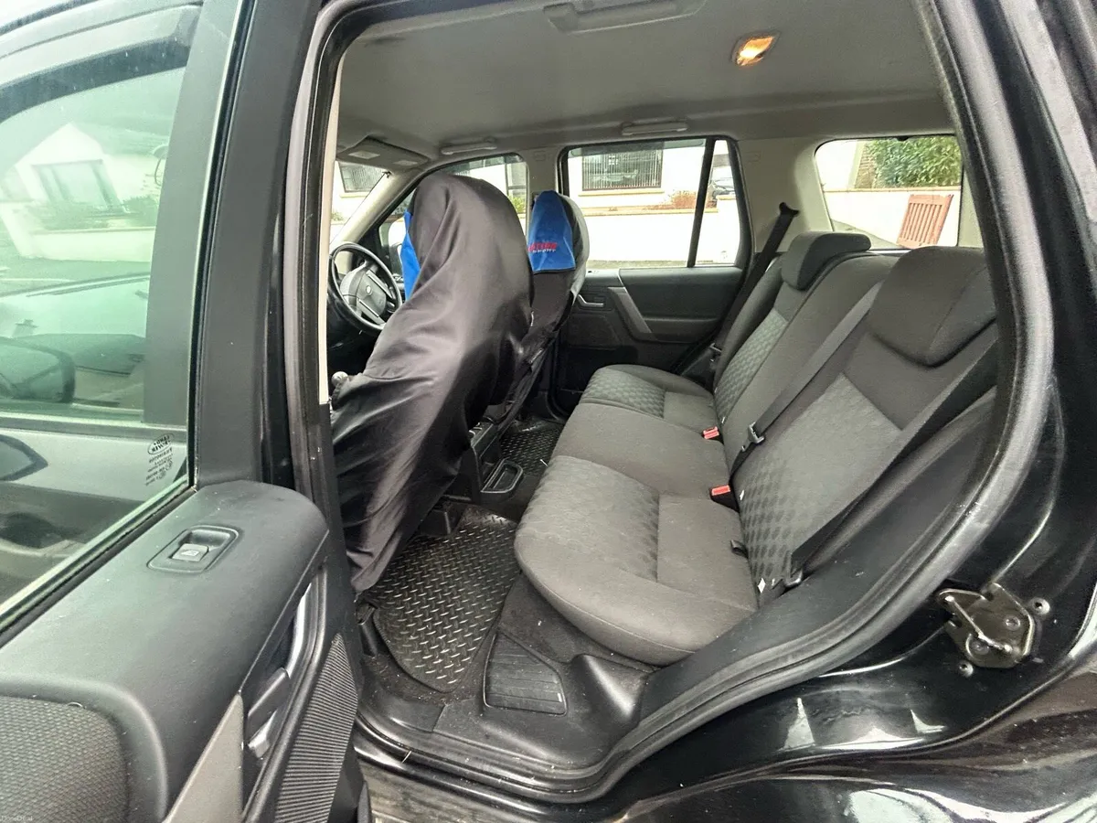 Land Rover Discovery - Image 3