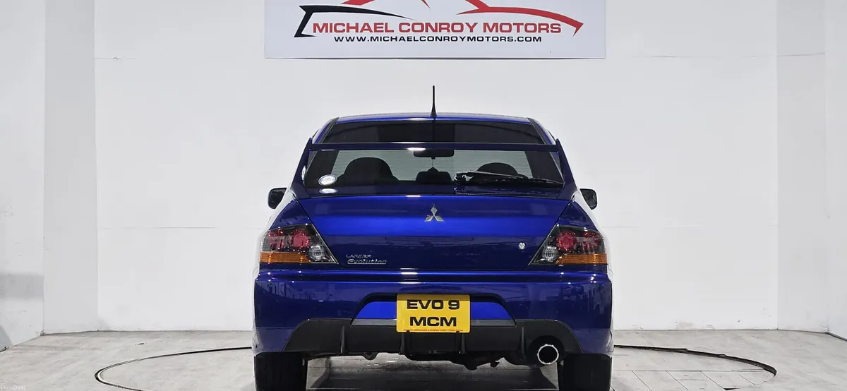 Mitsubishi Lancer Evolution IX - Image 4